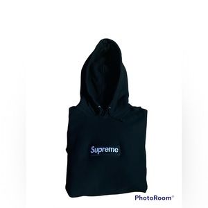 Brand new Supreme box logo hoodie(black). great condition, never worn